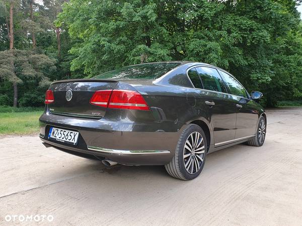 Volkswagen Passat 2.0 TDI 4Mot Highline DSG - 7