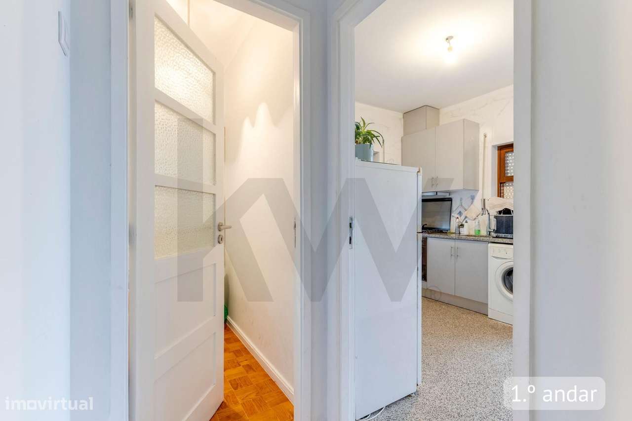 Moradia Bifamiliar com Elevado Potencial - Baguim do Monte – Gondomar - Grande imagem: 4/42