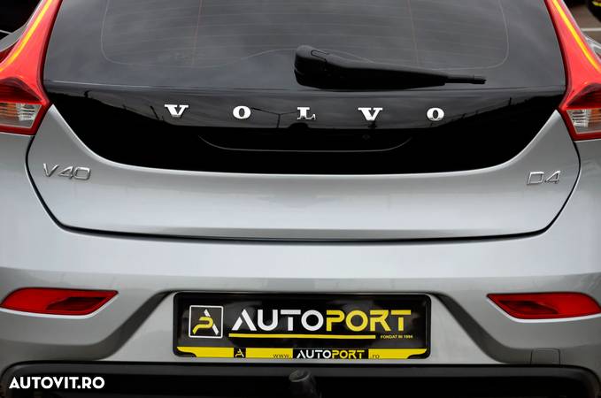 Volvo V40 D4 VEA Momentum - 17