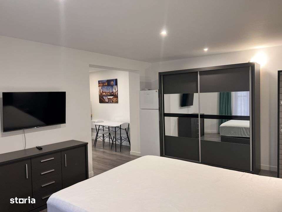 garsoniera lux  tip studio ultracentral aproape de Spital - Imagine principală: 1/7