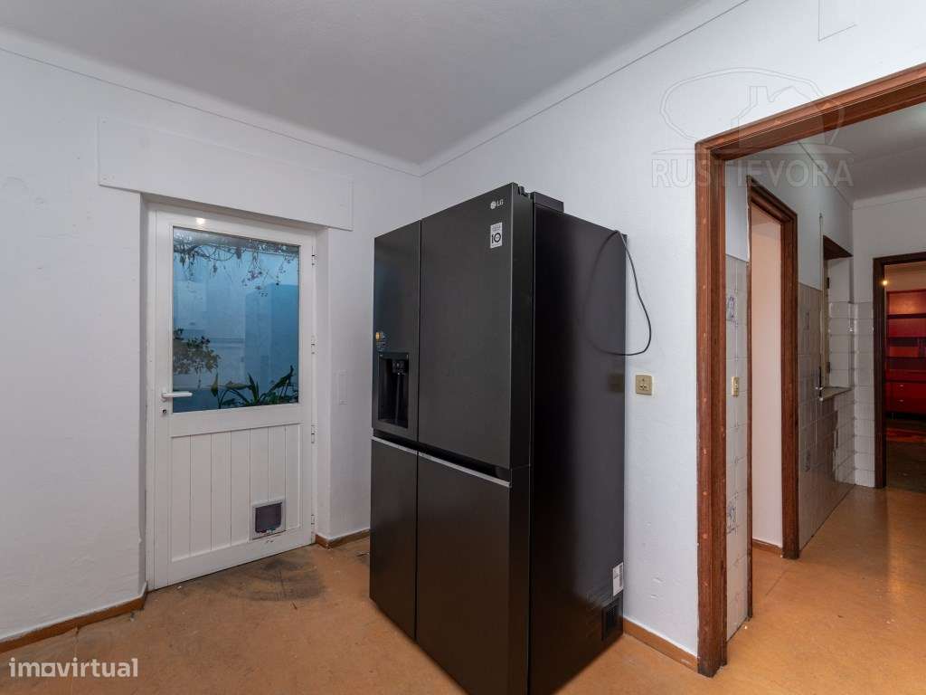 Moradia Unifamiliar T4 com quintal e terraço | Évora-10