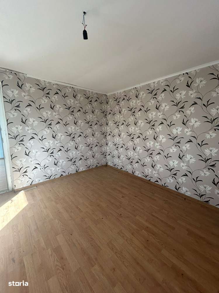 Casa din 2013 in Mogosesti foarte aproape de asfalt - Imagine principală: 5/6