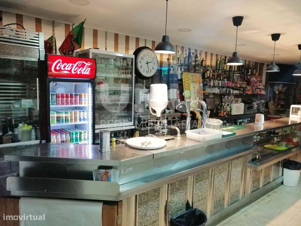 Restaurante totalmente equipado na Damaia de Cima-11