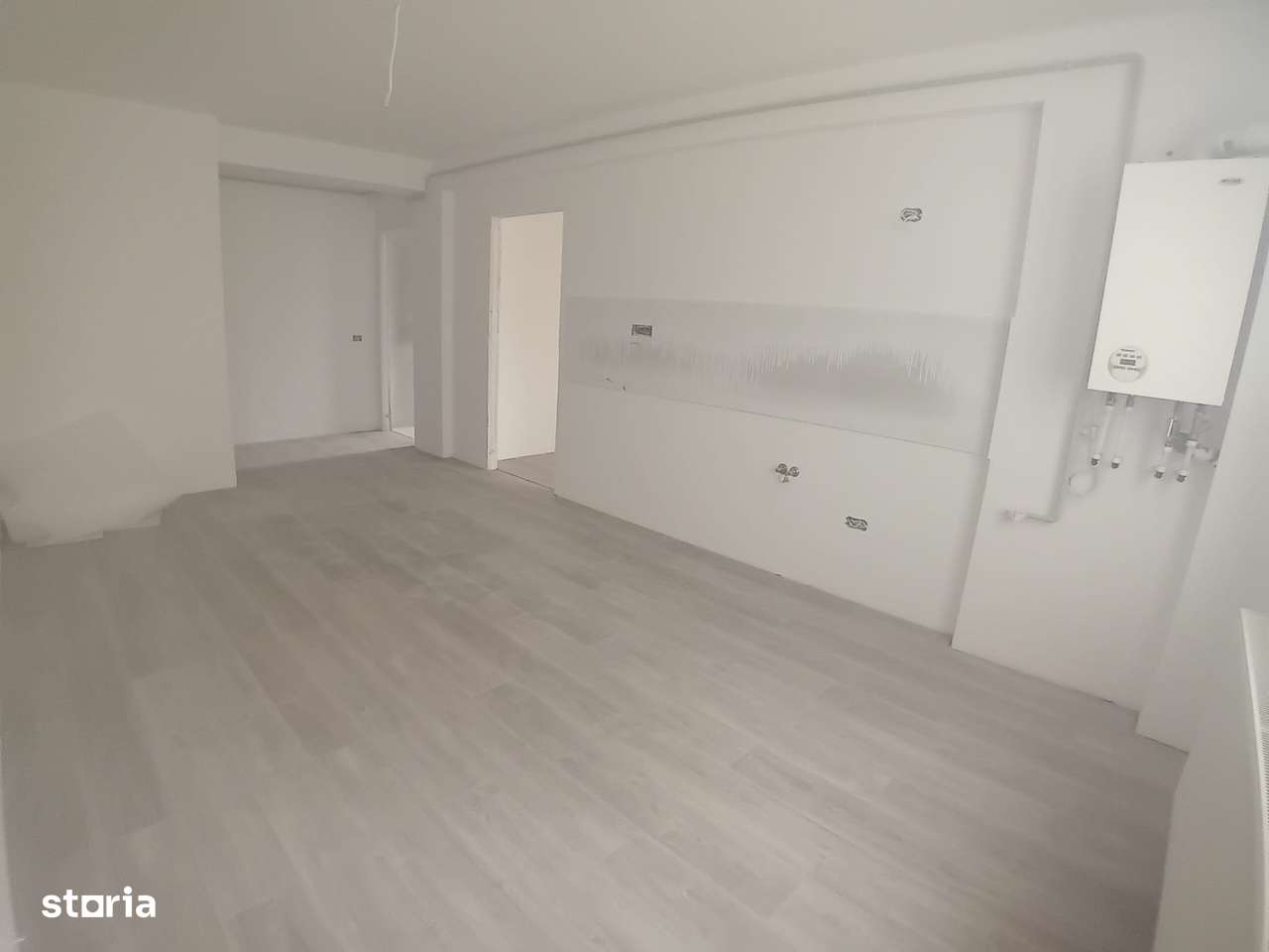 Apartament cu doua camere, open-space, Visoianu, Statia de autobuz - Imagine principală: 2/6