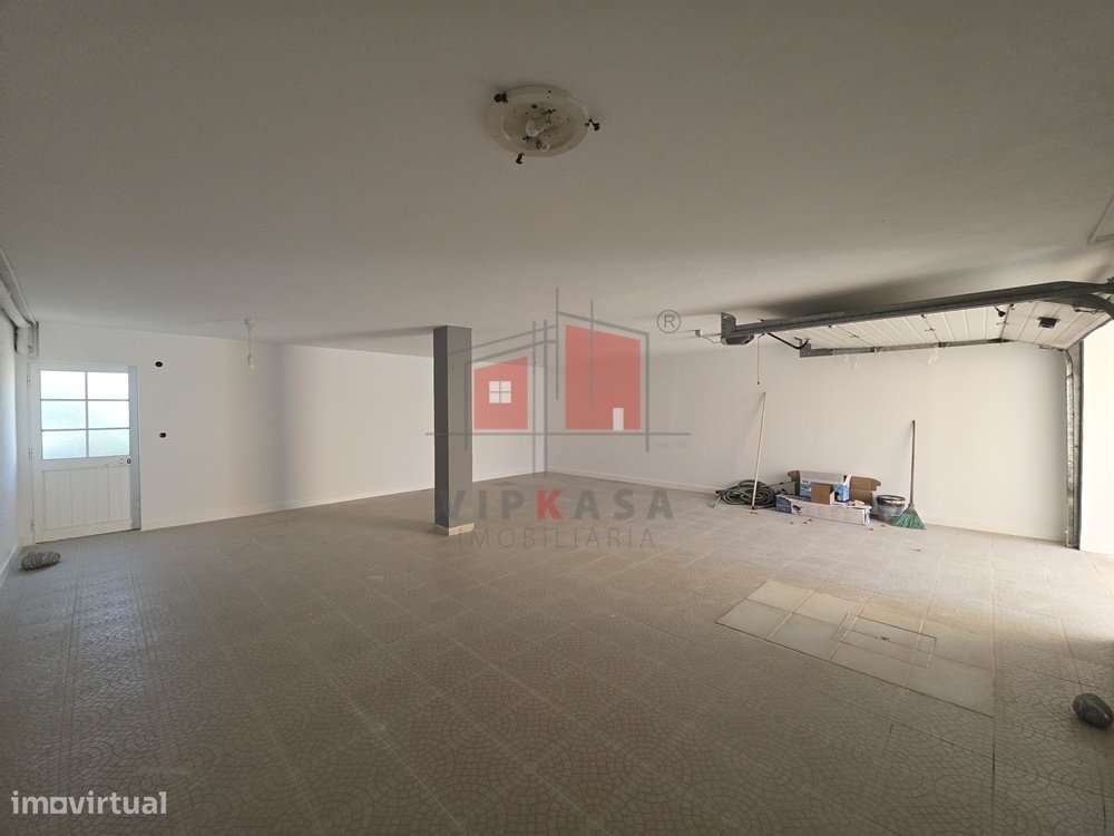 Moradia T4 com Piscina em 900 m2 de lote-20