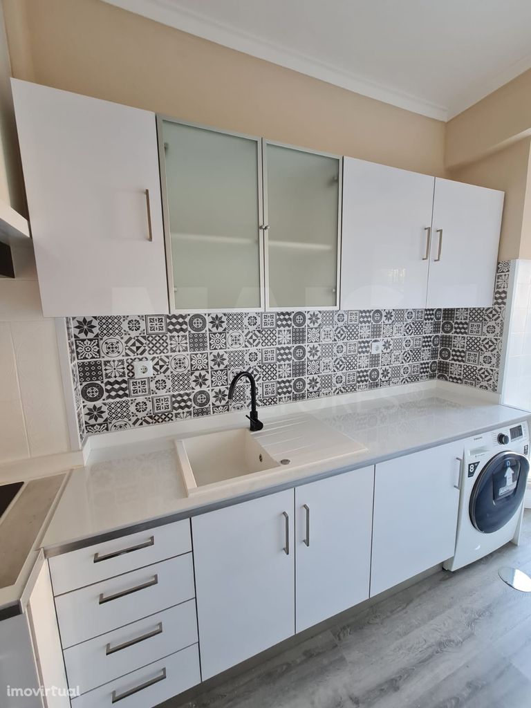 Apartamento T3 Remodelado - Póvoa de Santo Adrião