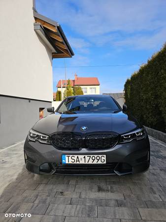 BMW Seria 3 330i Luxury Line sport - 4