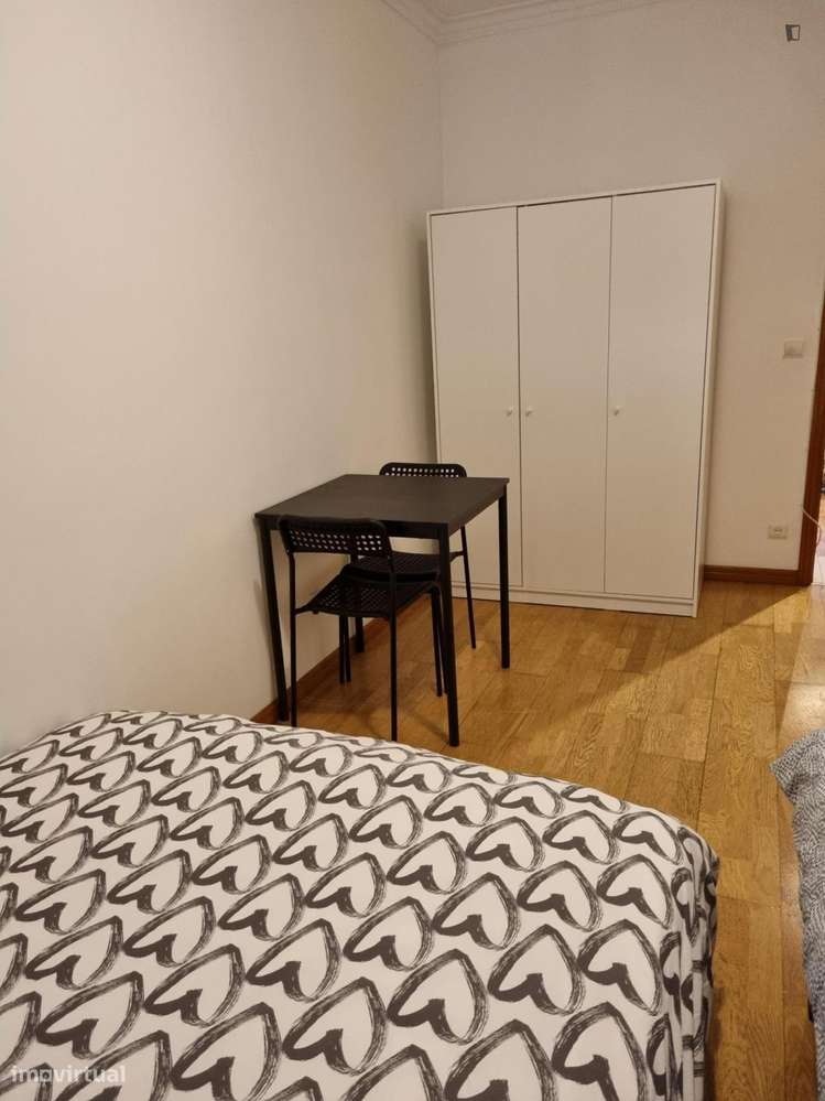 Quarto - localizado em Lisbon - Grande imagem: 4/10