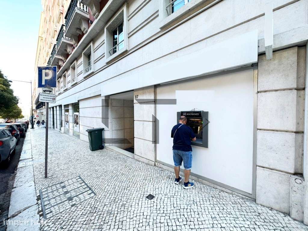 Loja para Venda em plena Av. António Augusto Aguiar, Marquês de Pom... - Grande imagem: 4/15