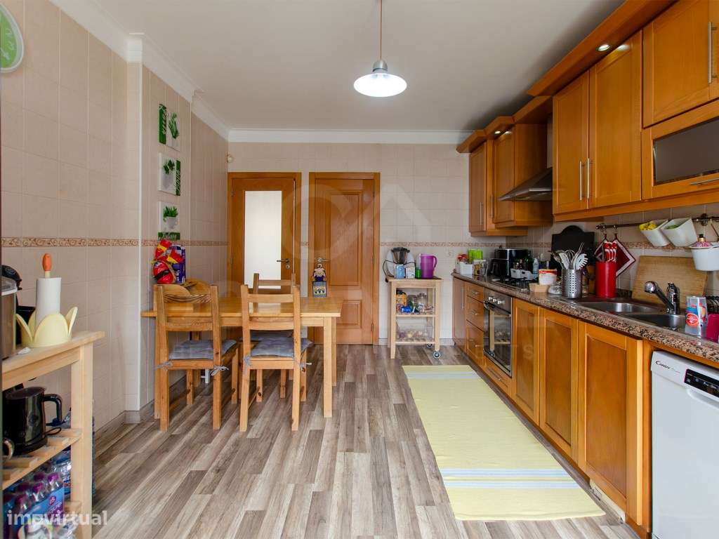 Moradia T4+2 com piscina na Urb. Lombas (São Domingos de Rana)-25