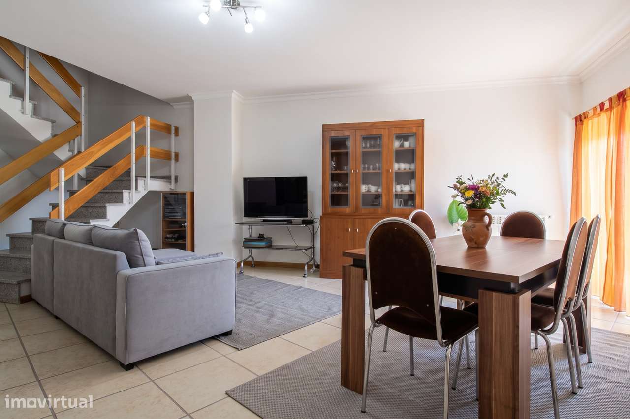 Apartamento T3 Duplex em Oiã-2