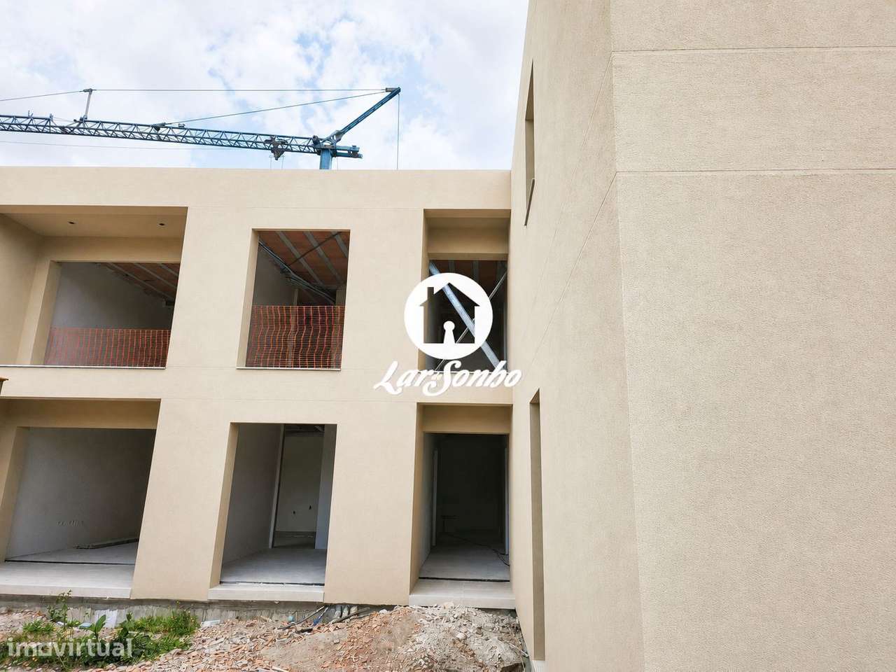 APARTAMENTO T2 EM CONDOMÍNIO-6