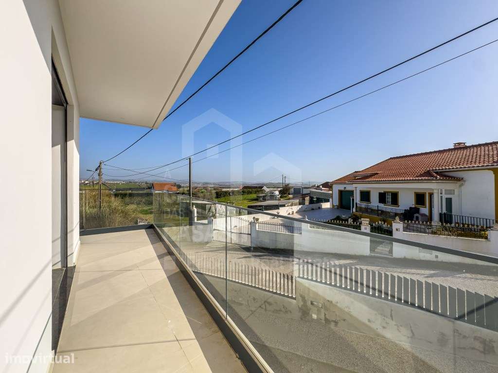 Vende Moradia T4 - Santa Cruz 5 km, A Casa das Casas-38