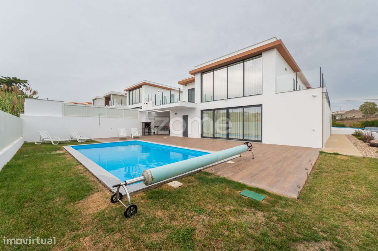 Moradia T4 com psicina - Grande imagem: 3/60