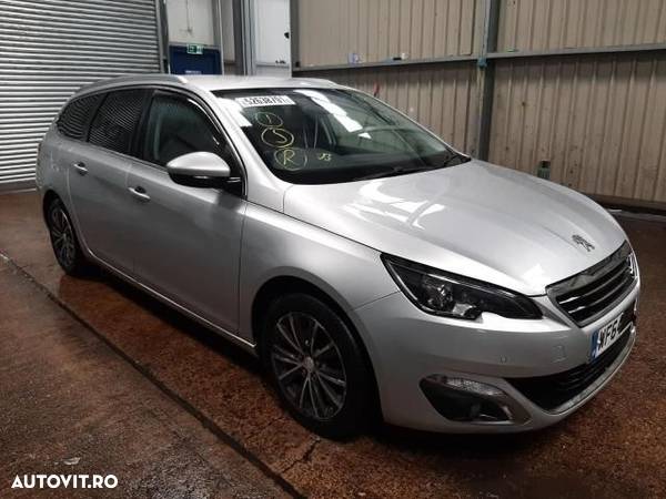 Dezmembrez Peugeot 308 T9 [2013 - 2017] SW wagon 1.6 BlueHDi MT (120 hp) - 2