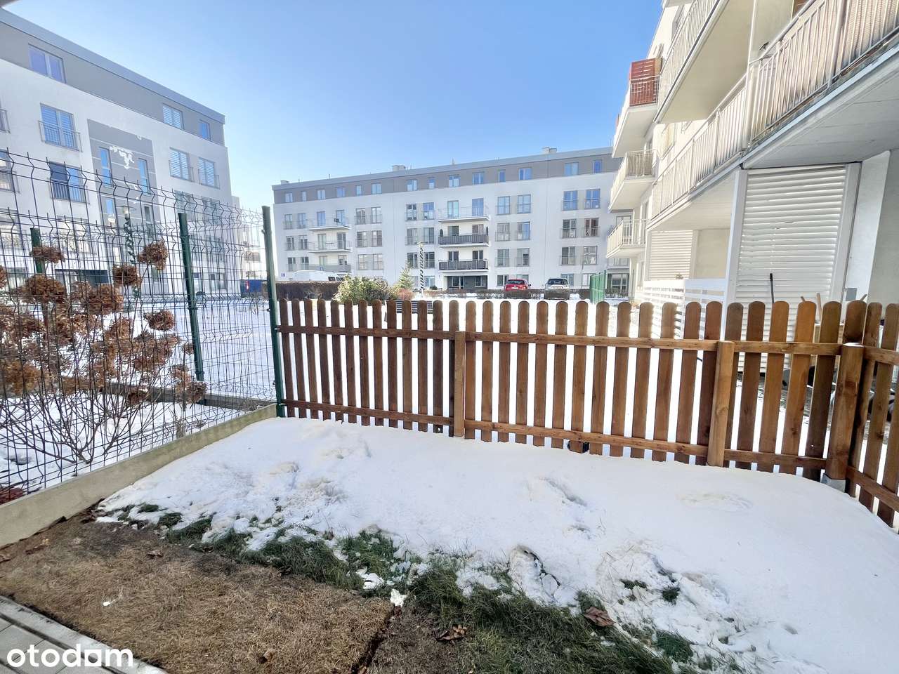 REZERWACJA! Po Odświeżeniu! Ogródek! Przestronne! Garaż!-12