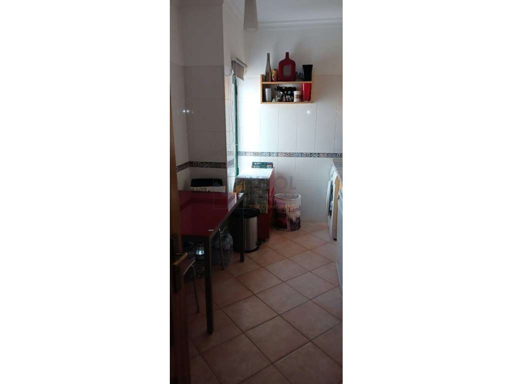 Apartamento T1 com Garagem - Quarteira-6