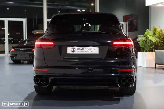 Porsche Cayenne S E-Hybrid Platinum Edition - 12