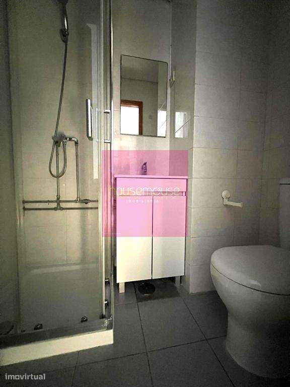 Apartamento T 0 Zona do Parque da Cidade-3