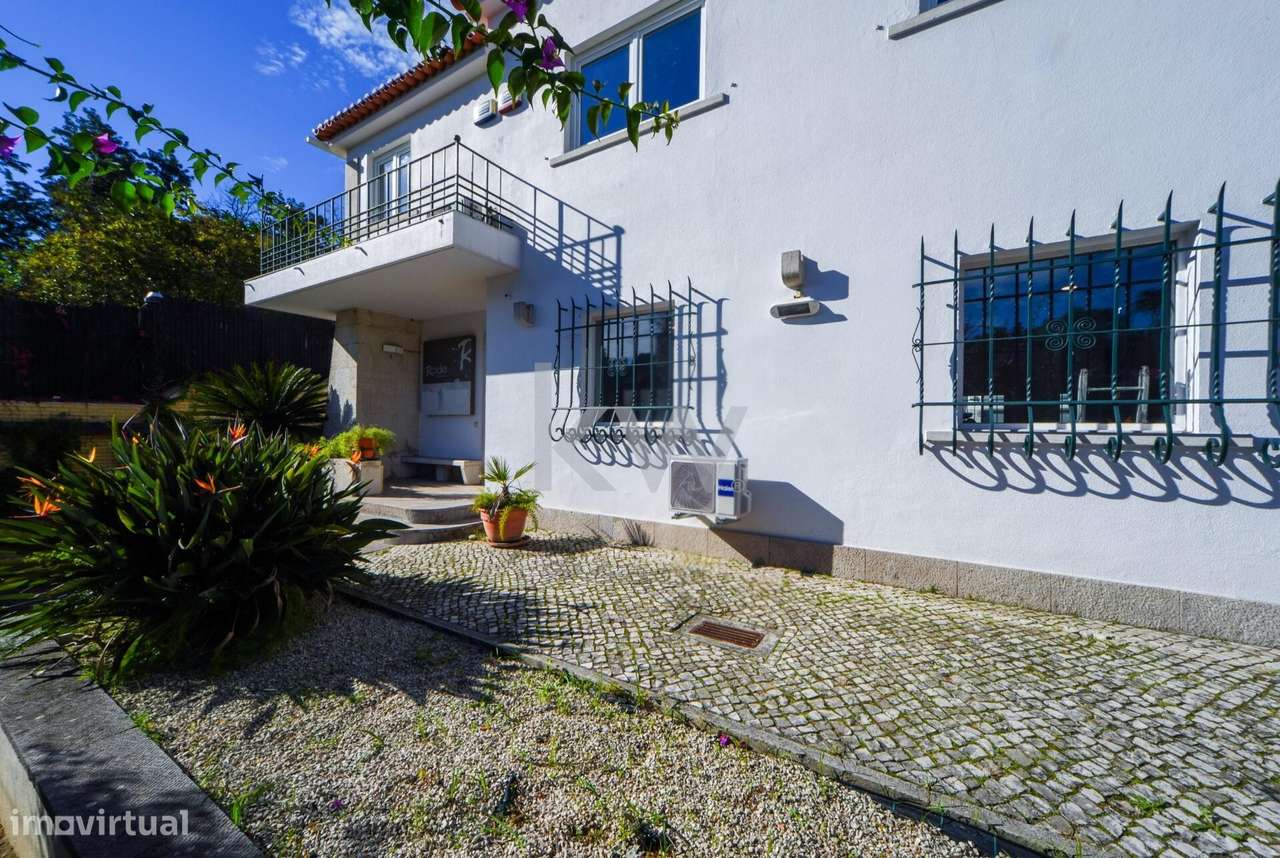 Moradia para Escritórios Na Avenida Gago Coutinho - Grande imagem: 3/41