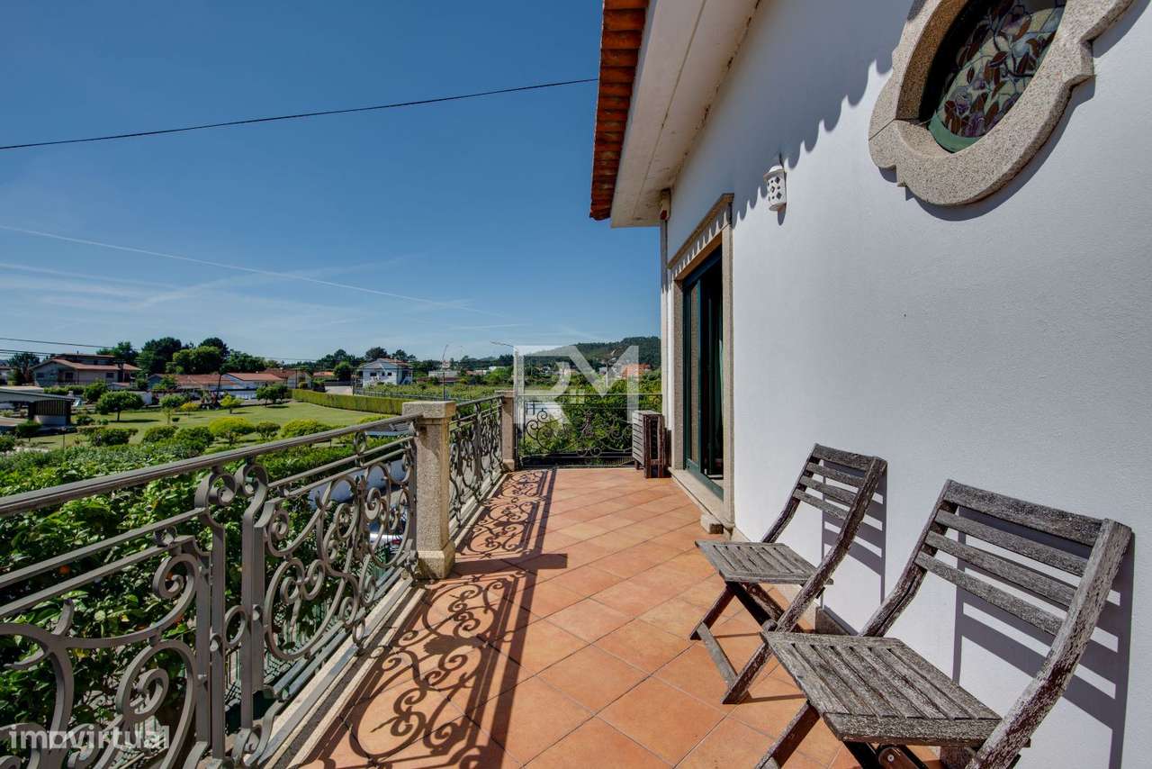 MORADIA T5 COM ESPAÇO EXTERIOR | SUSÃO, VALONGO-11