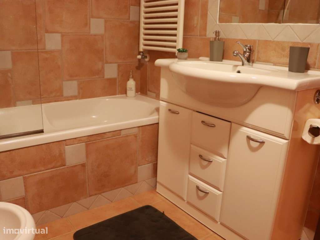 Apartamento T1+2 Duplex, em condomínio fechado, a 2 minutos da praia-40