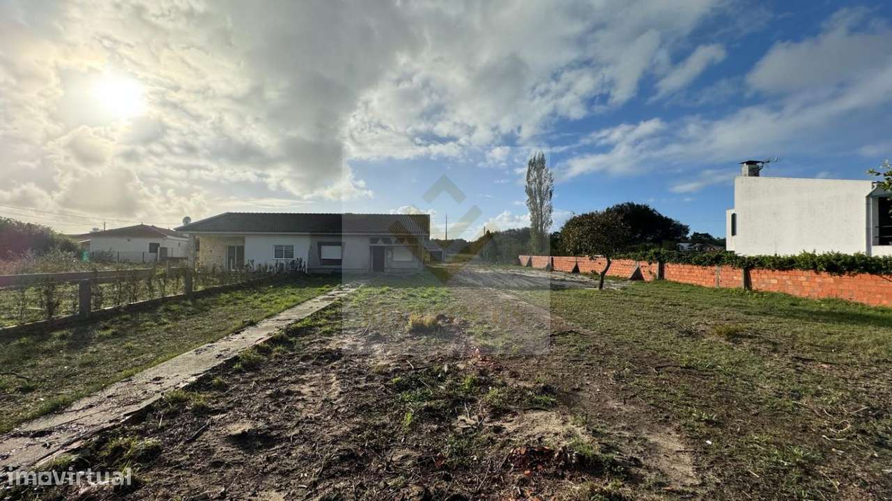 Moradia Geminada T3 em Bruto com Vista para a Ria-14