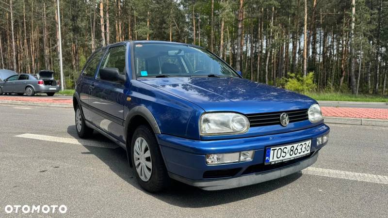 Volkswagen Golf - 2