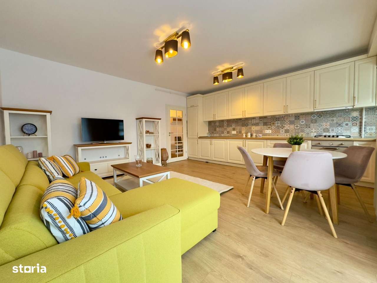 Apartament 3 camere de vanzare- Avantgarden Faza 4-0
