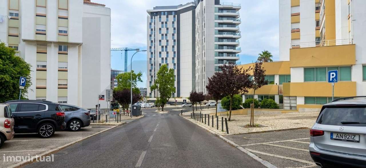 ARRENDAMENTO, Garagem/ ARMAZÉM em LINDA-A-VELHA - Grande imagem: 2/17