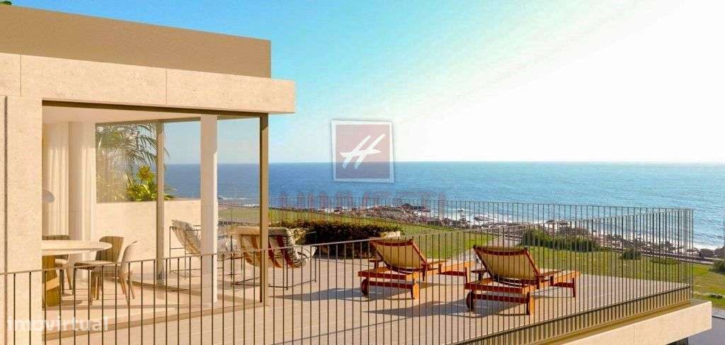 T2 Exclusivo com Varanda Panorâmica e Vista Mar/Rio | Vila Nova de Ga-16