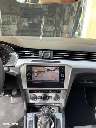 Volkswagen Passat 2.0 TDI BMT Comfortline - 9