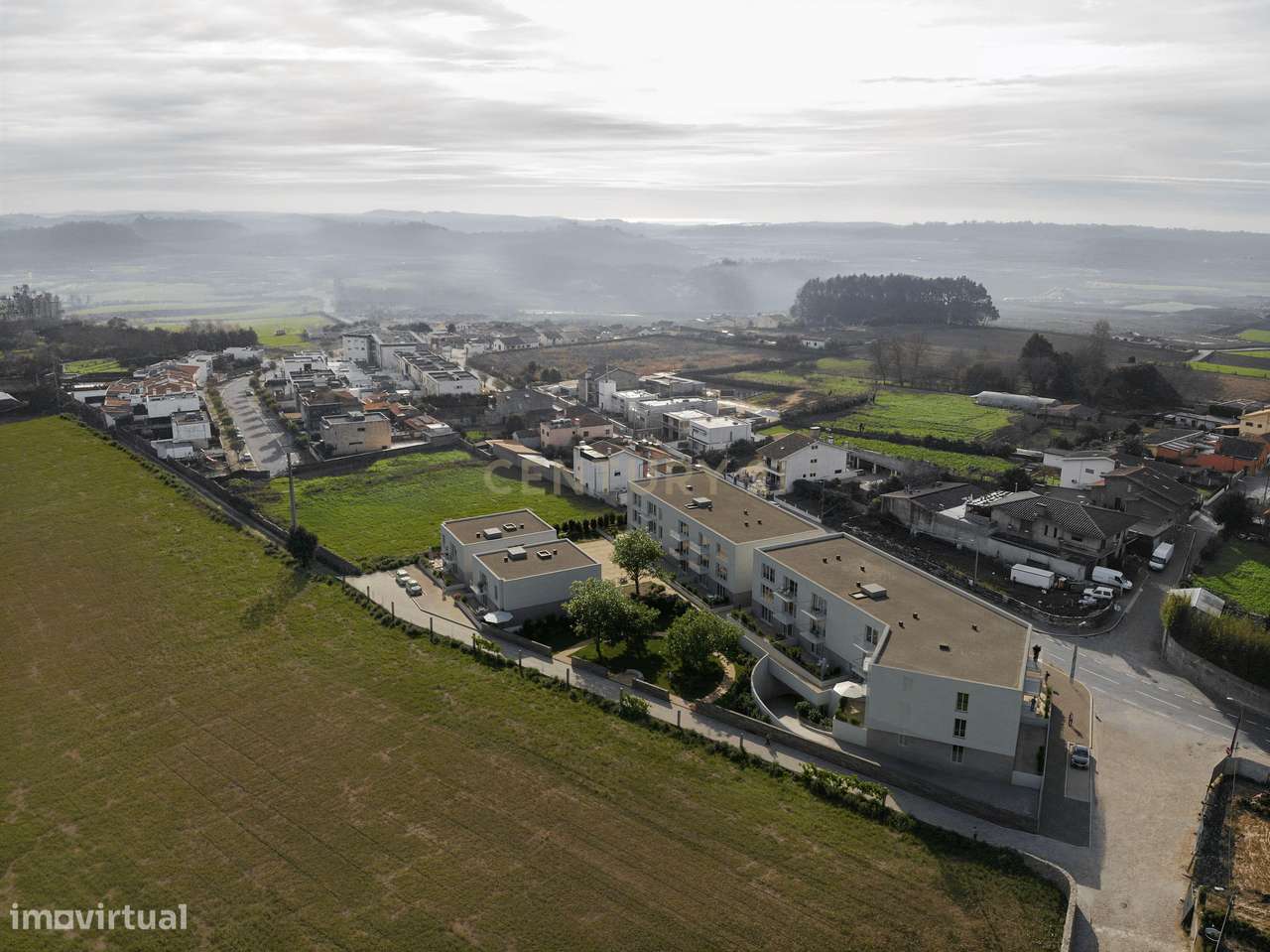 Gião Park – T3 NOVO com elevador, varanda, garagem e arrumos - Grande imagem: 4/15