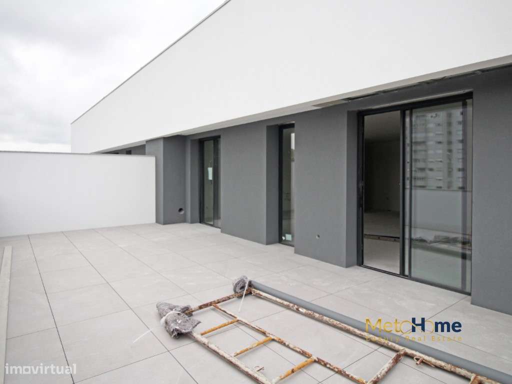 T3 com Terraço Novo - Último andar-15