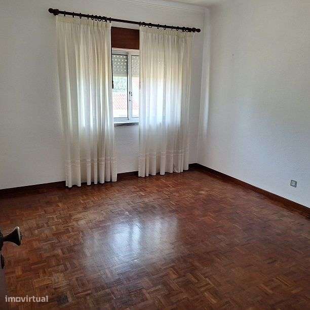 Excelente local habitacional-24