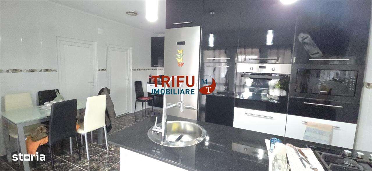 Casa de vanzare in Barabant cu anexe 765mp teren - Imagine principală: 4/11