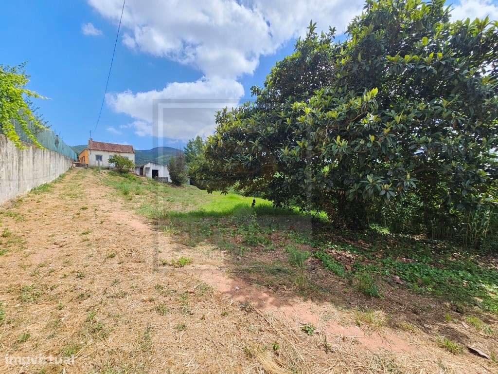 Moradia para Recuperar com Terreno de 1.600 m² na Ventosa, Cadaval-28