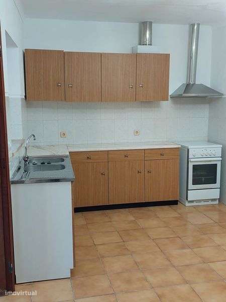 Arrenda-se moradia T3 em Lavos - Grande imagem: 5/12