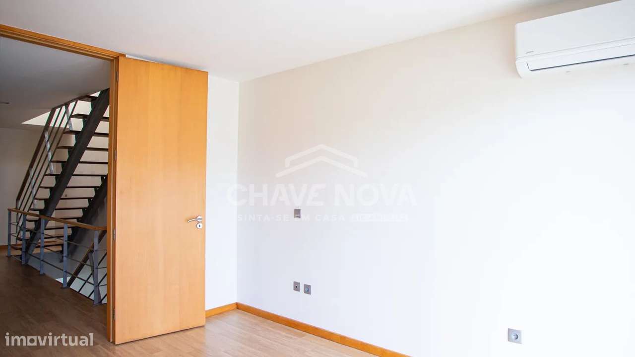 Moradia em banda T3 em São João de Ver (Urb. Quinta do Areeiro)-6