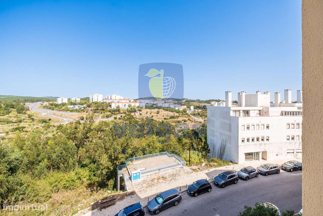 Apartamento T2 como novo, equipado e mobilado em Fitares-39