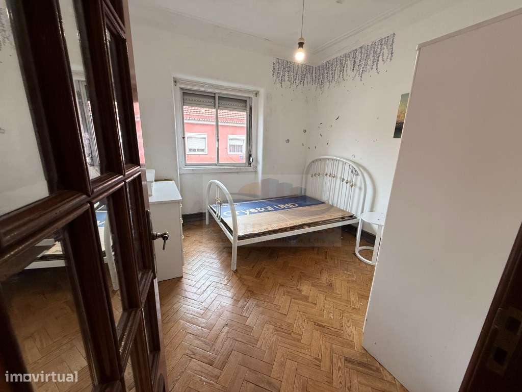 T2 com Sótão | Excelente Oportunidade de Investimento | Venda Nova ... - Grande imagem: 2/17