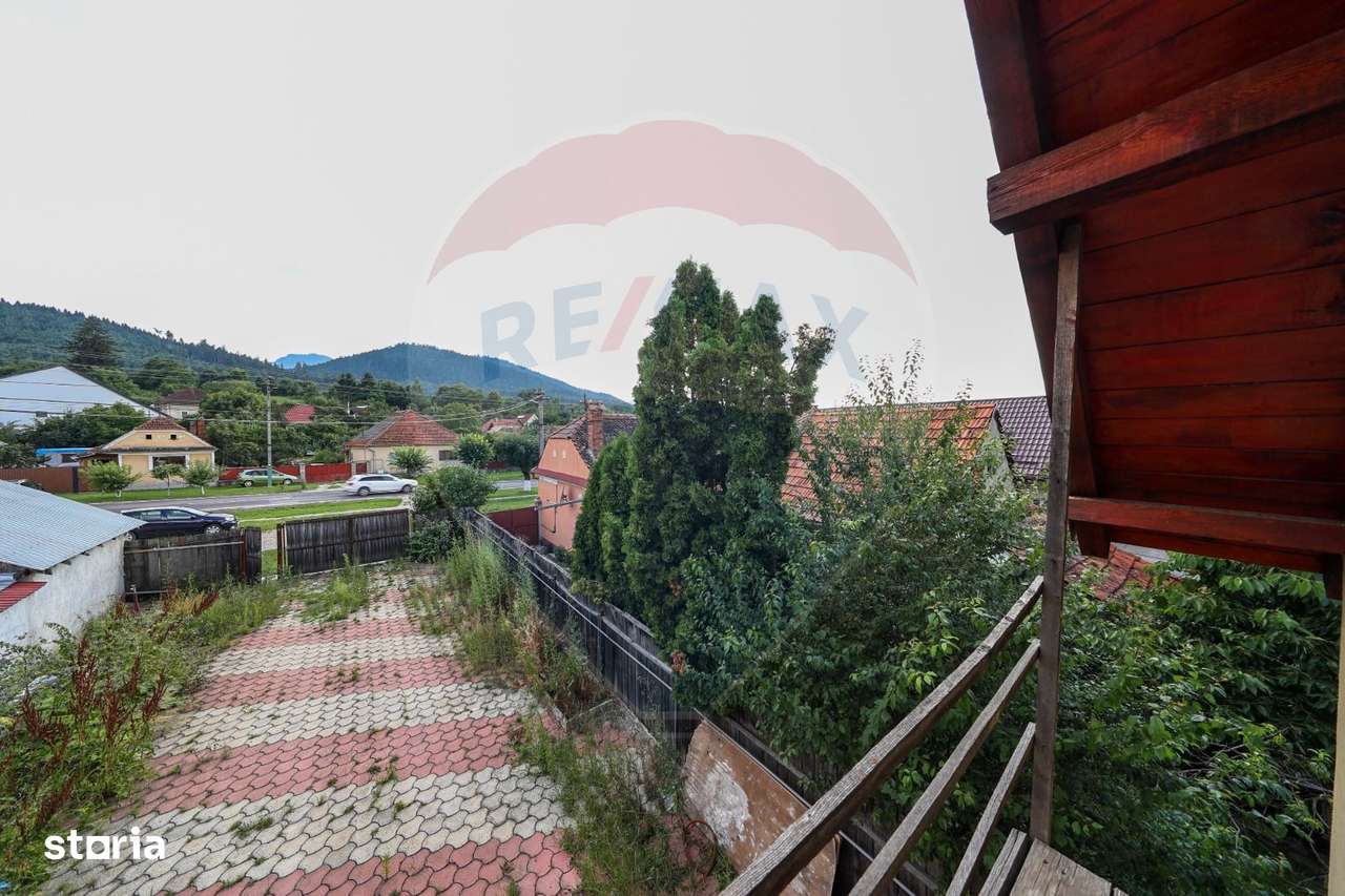 Vilă cu 3 camere de vânzare în Sacele - Imagine principală: 5/20