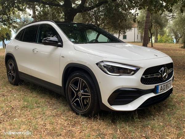 Mercedes-Benz GLA 220 d 4Matic AMG Line - 8