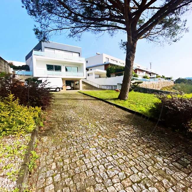 Moradia | Moreira de Cónegos, Guimarães-53