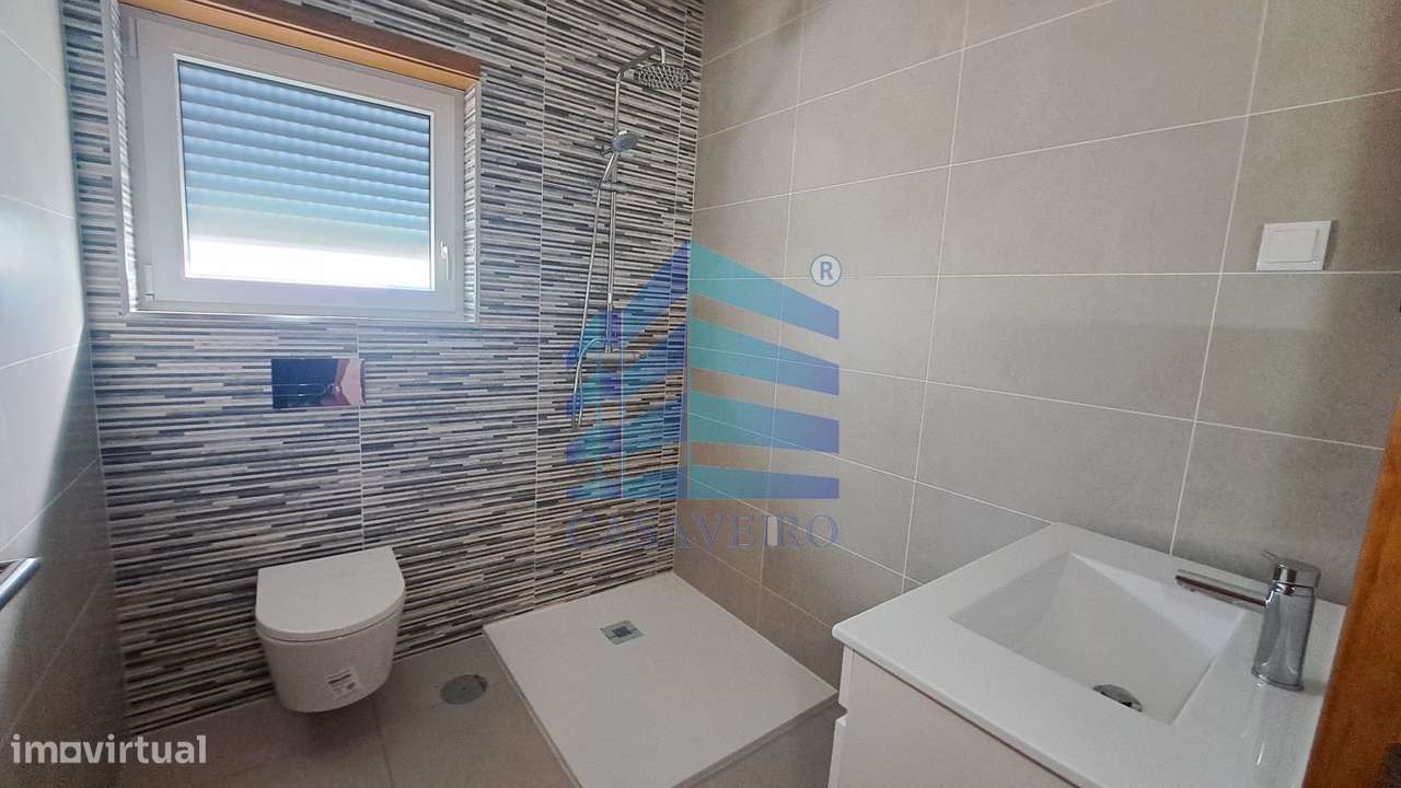 Moradia T3 Geminada  com garagem-21