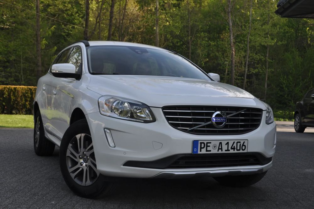 Volvo XC60 I D4 Geartronic Momentum 2015