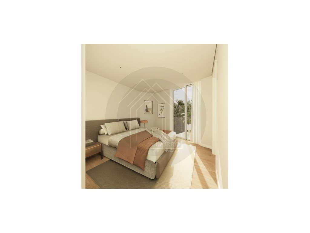 Apartamento T2 Duplex com Varanda, Elevador e Estacionamento - Exce... - Grande imagem: 3/4