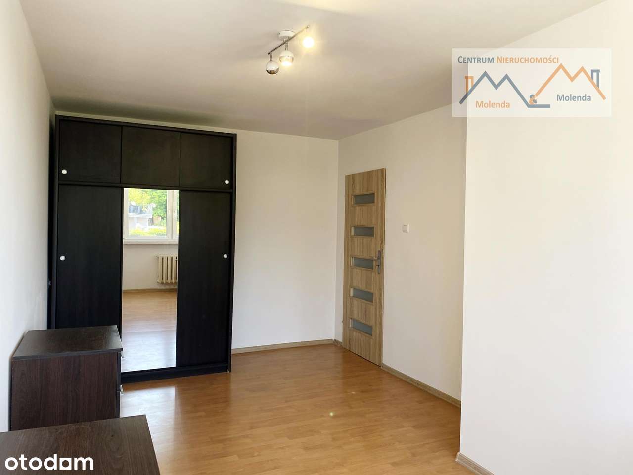 Na sprzedaż 3 pokoje,  ogrzewanie miejskie, atrakcyjna cena!-5