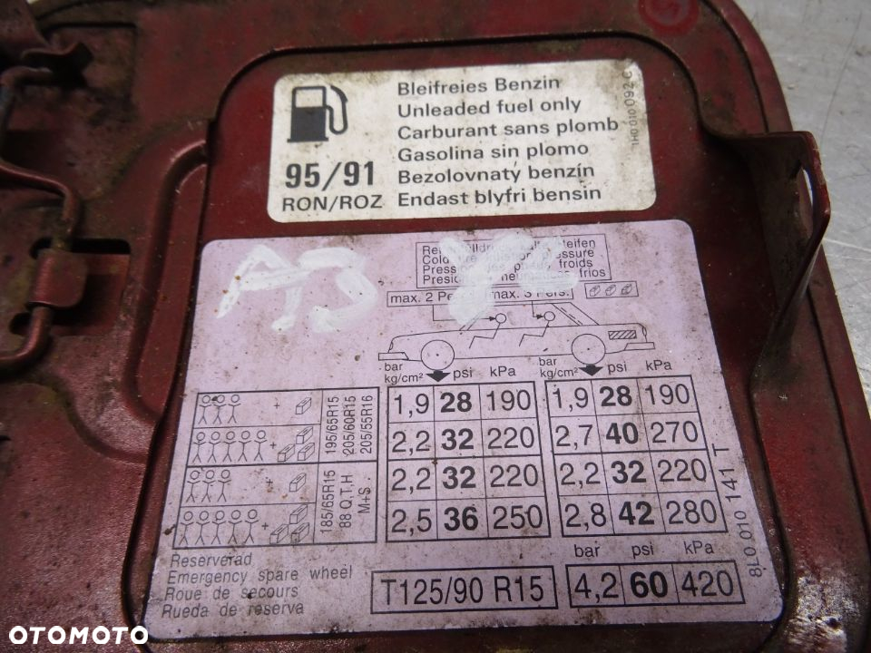 AUDI A3 8L HB 3D 96-00 KLAPKA WLEWU PALIWA LAK LZ3L - 3