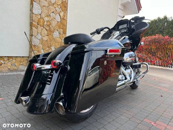 Harley-Davidson Touring Road Glide - 7